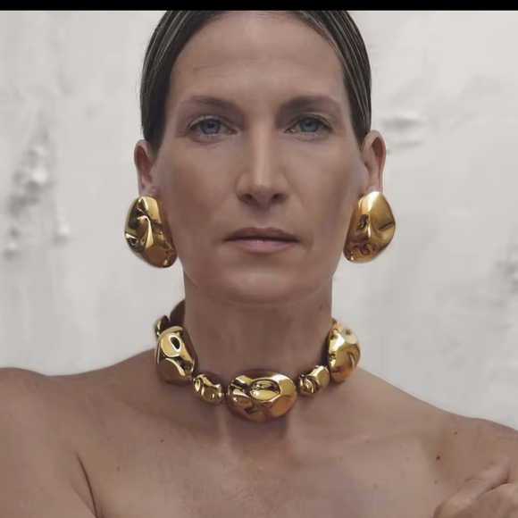 Sculptural Gold Drop Earrings | Hypoallergenic Stainless Steel | Modern Organic - Picture 4 of 9